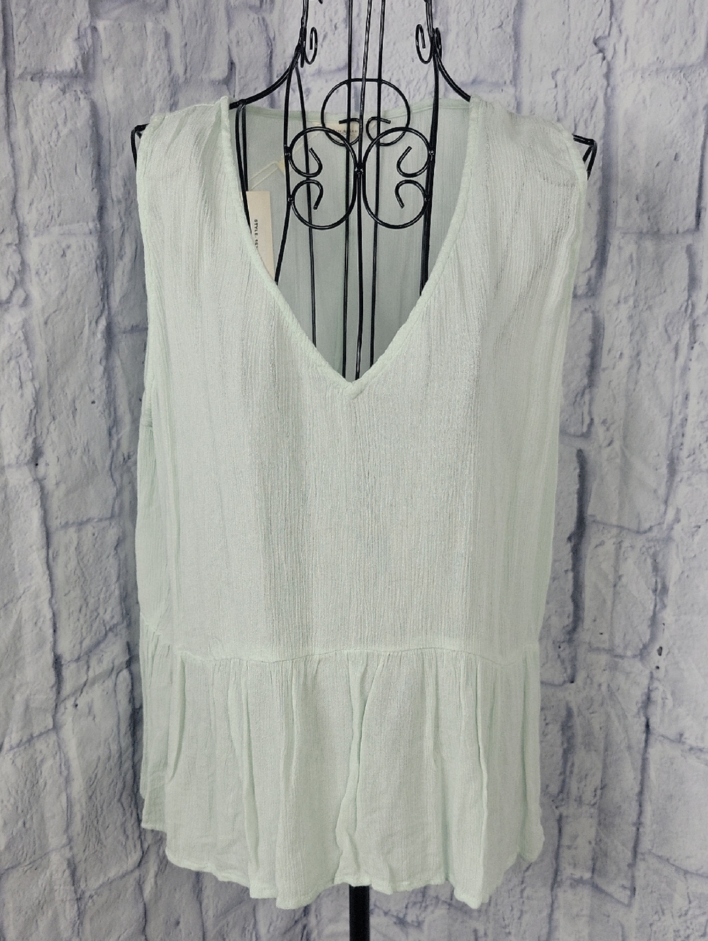 NWT Sim & Sam Sage Green Peplum Tank Medium Rayon Flowy Top